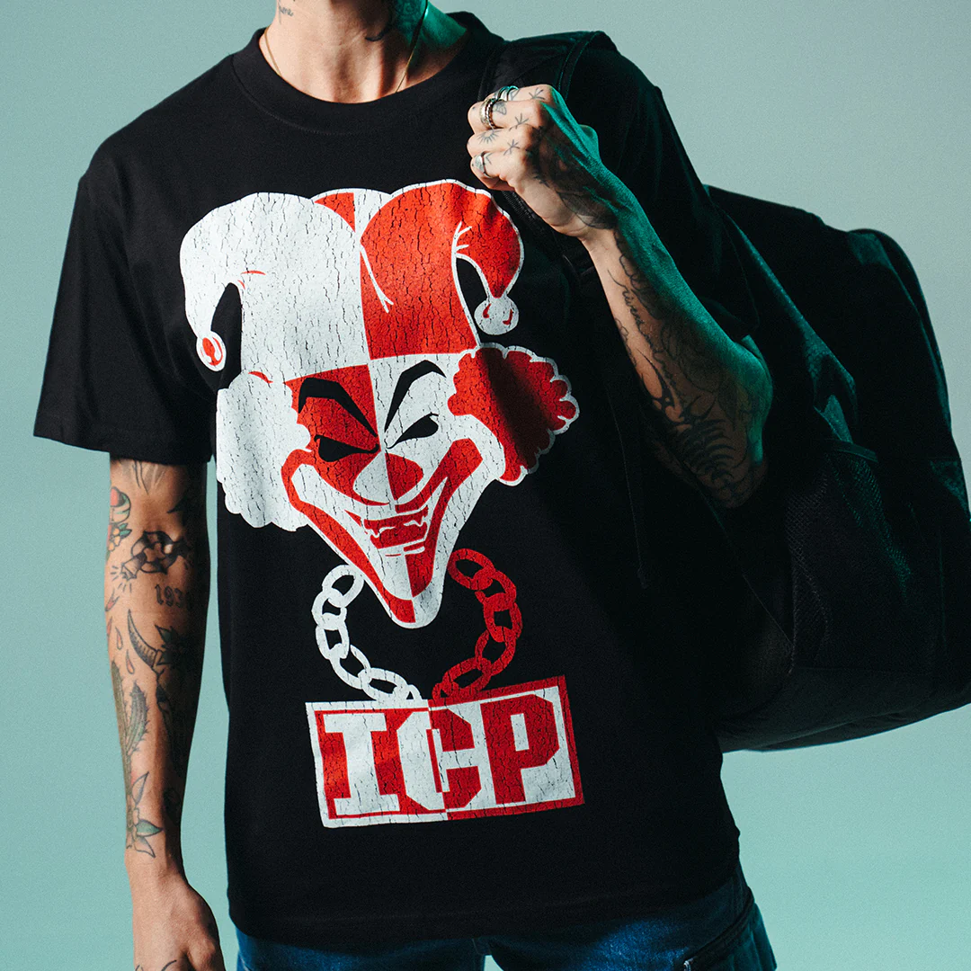 "Carnival Of Carnage Vintage" T-Shirt - Image 6