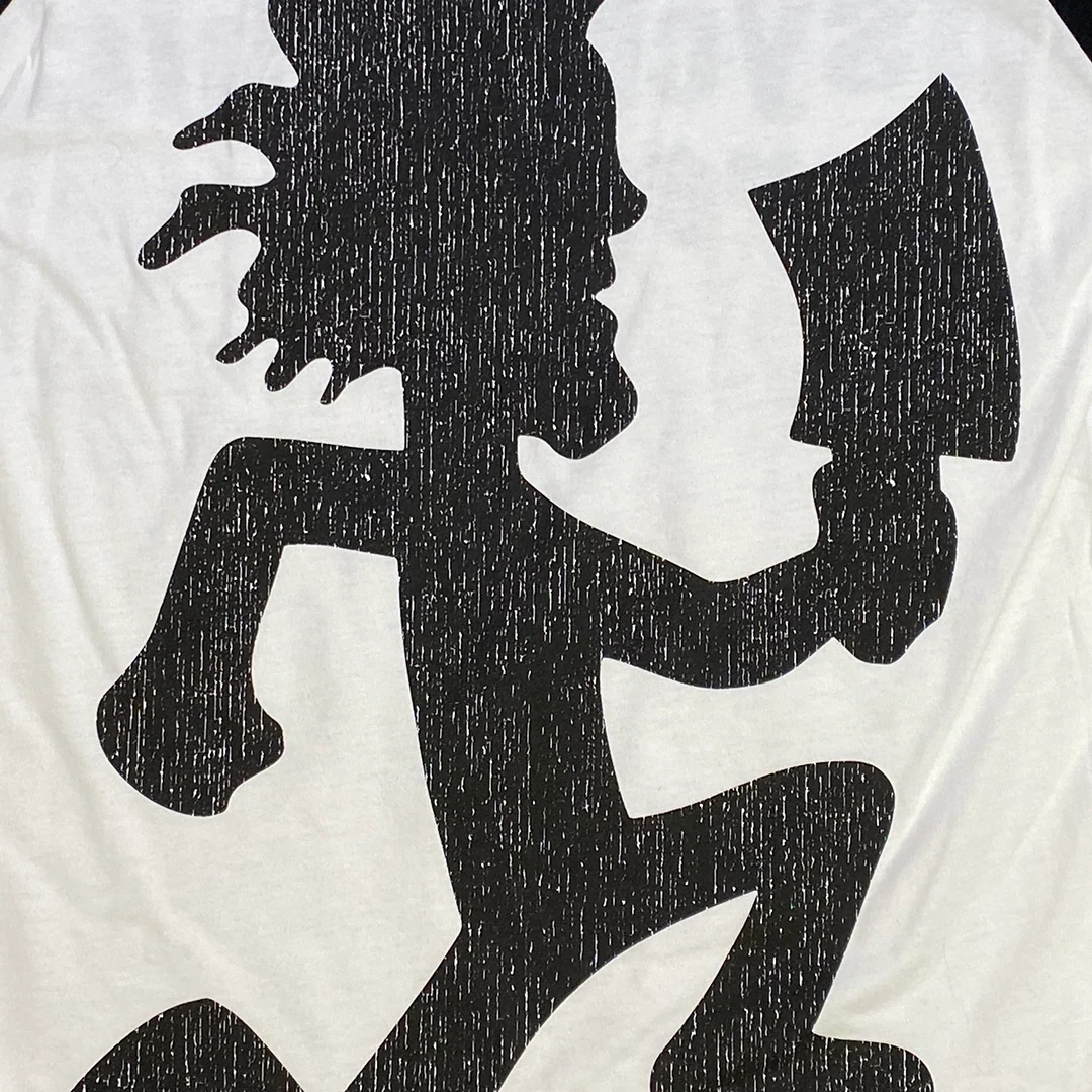 "Hatchetman Vintage" Raglan T-Shirt In White And Black - Image 6